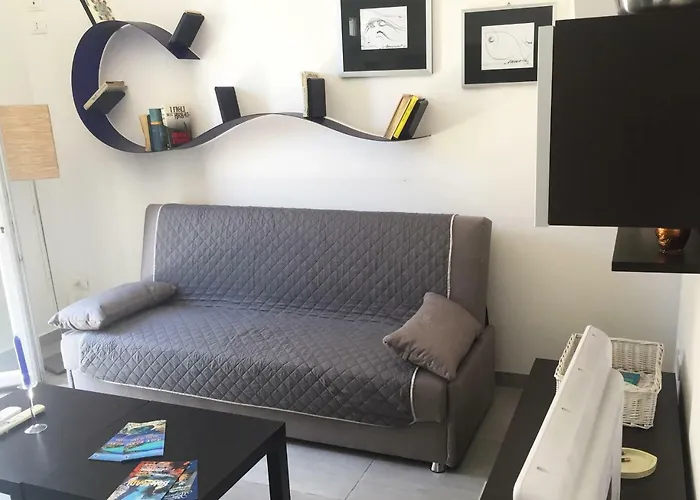 Crossroad Suite